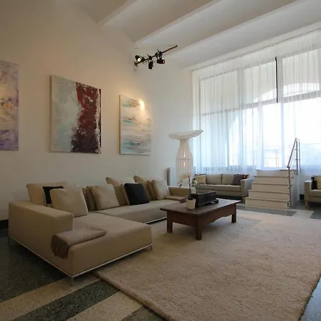 Giudecca Luxury Gallery Venedig