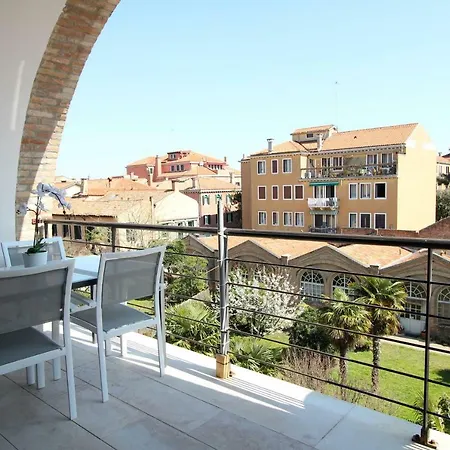 Giudecca Luxury Gallery Apartment Venedig